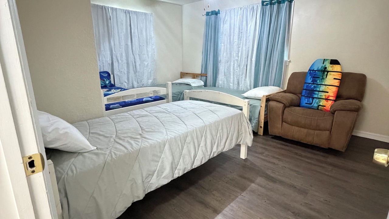 Photo of Bedroom in United Central