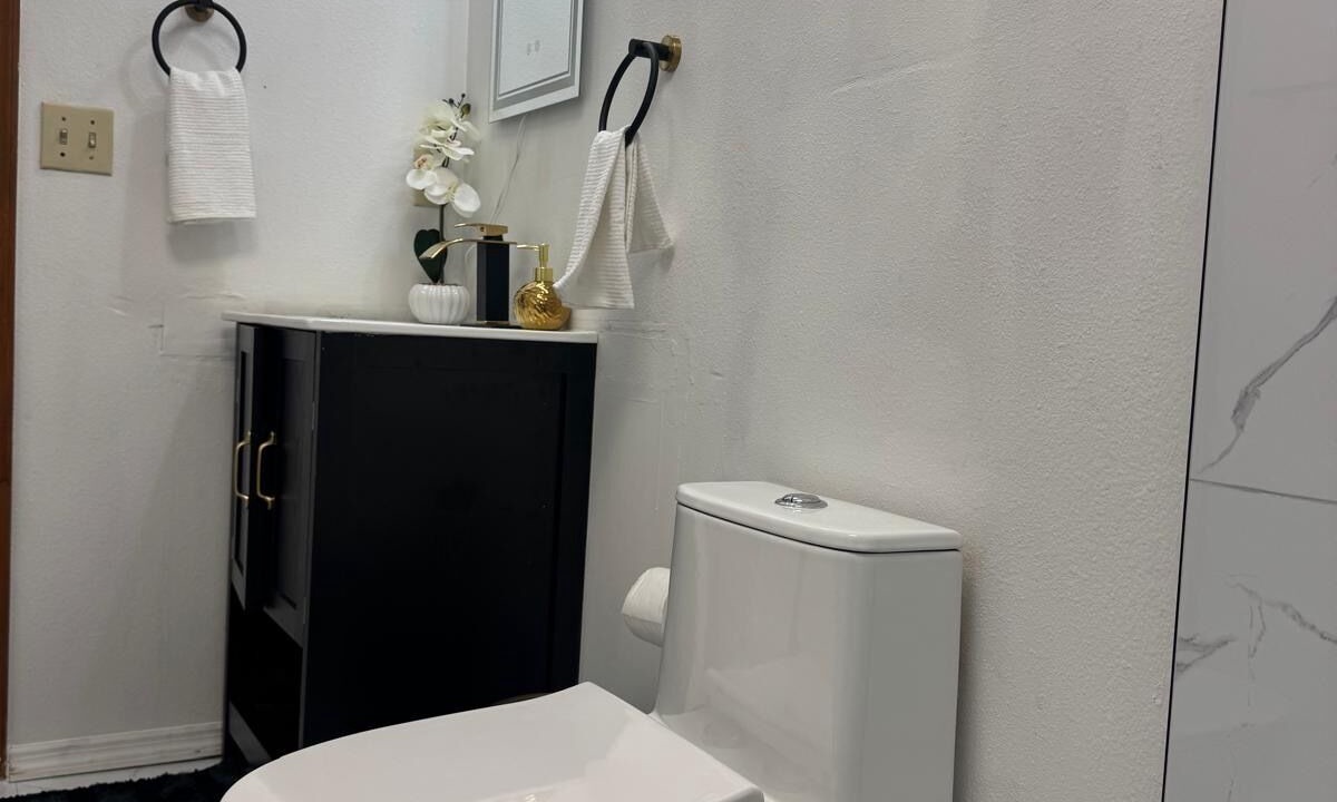 Photo of Bathroom in Wedgefield