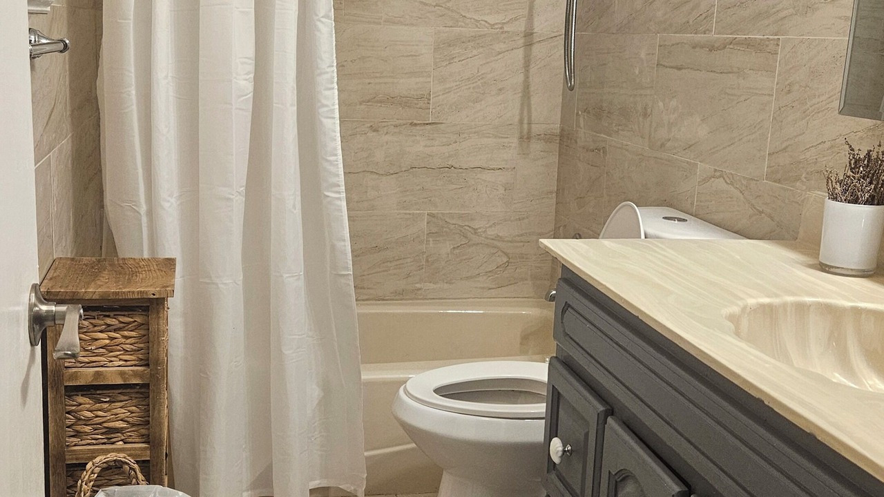 Photo of Bathroom in Tropic