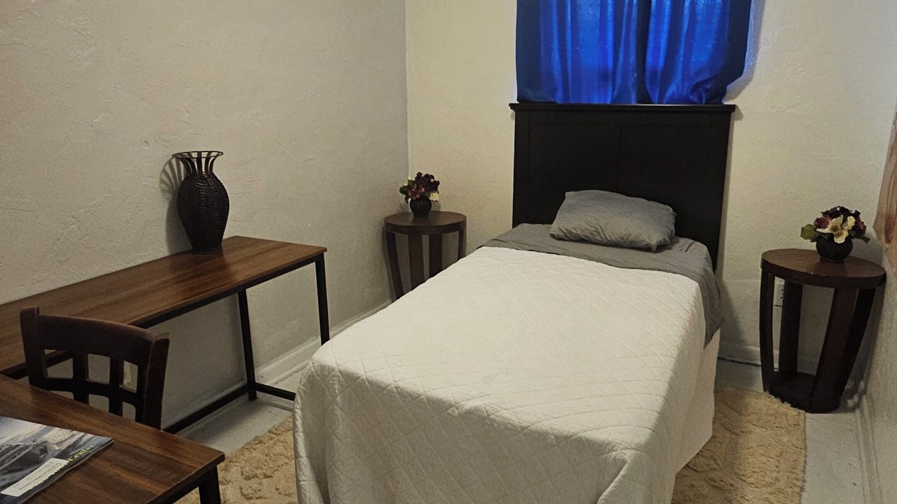 Photo of Bedroom in Tropic
