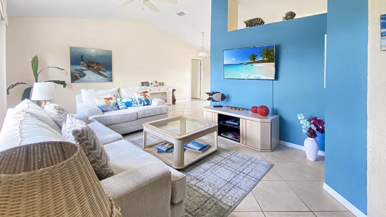 Photo of Bedroom in Gulf Cove