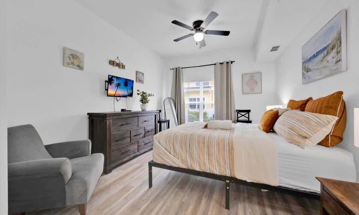 Photo of Bedroom in Venetian Bay Villages
