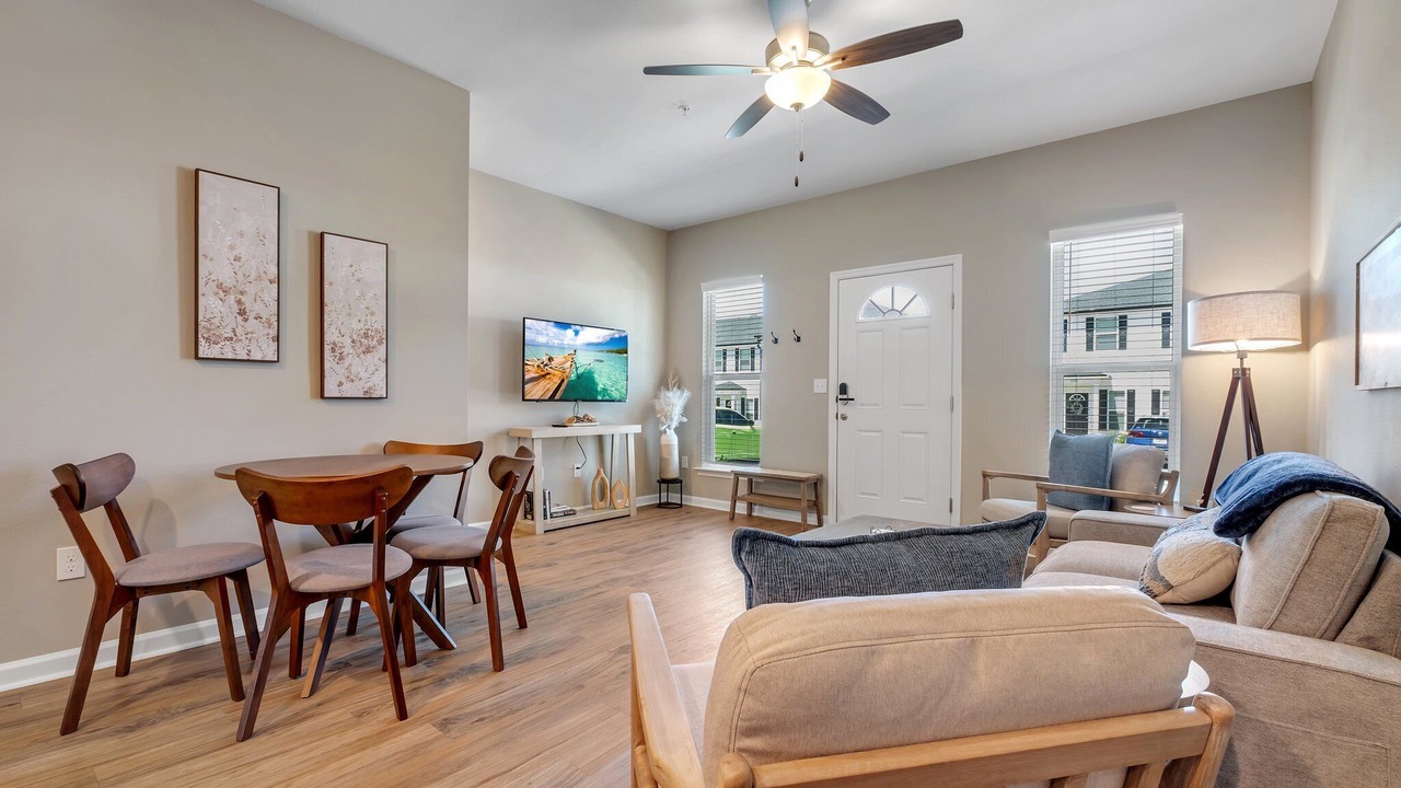 Photo of Livingroom in Tallahassee