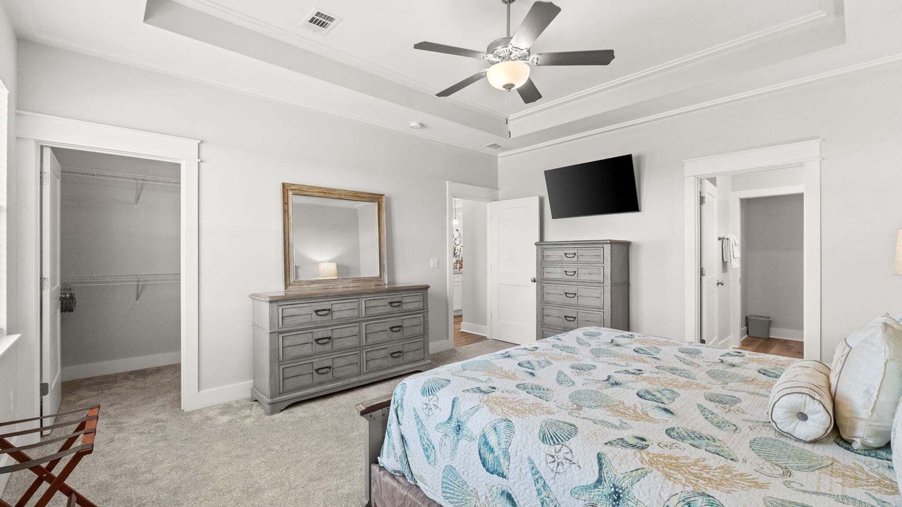 Photo of Bedroom in Eastpoint