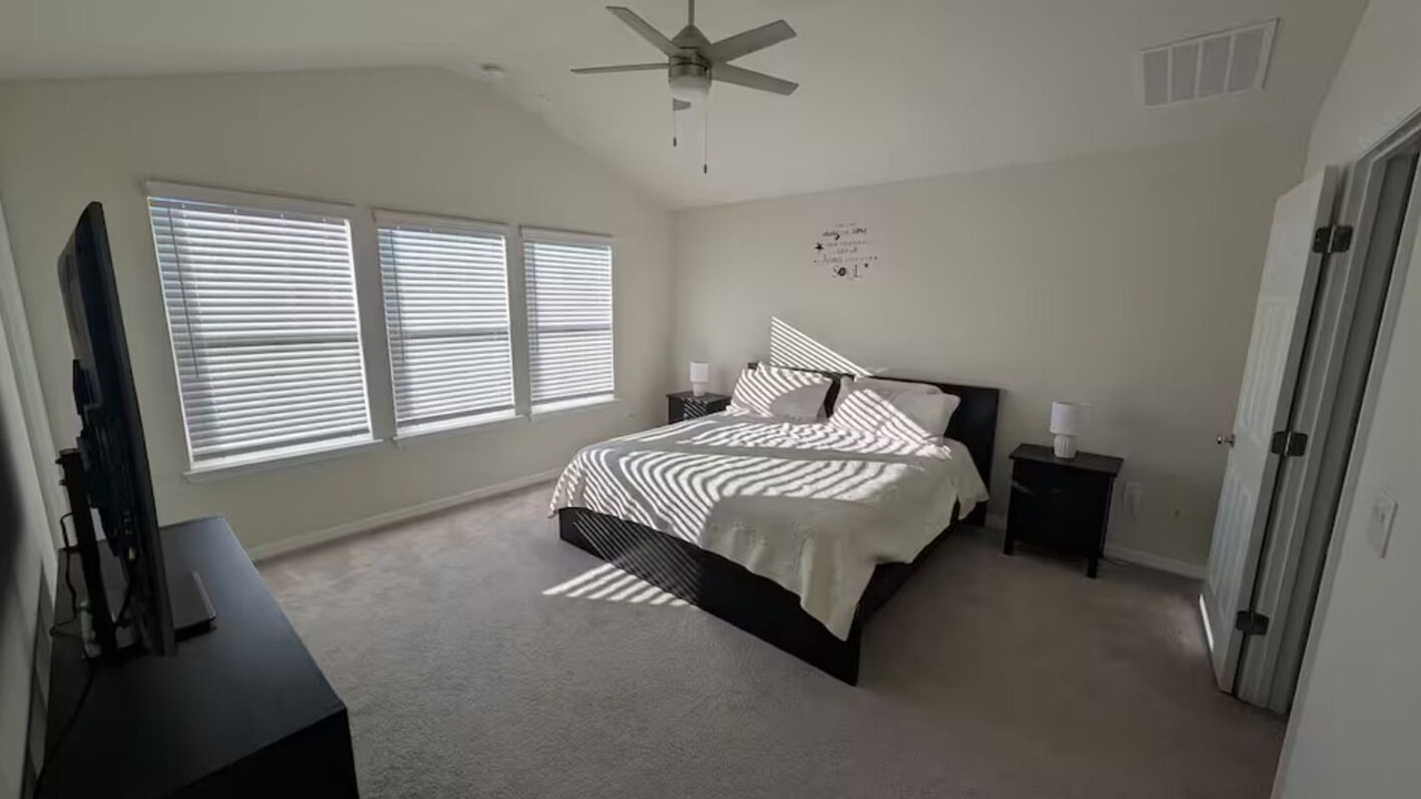 Photo of Bedroom in Meadow Woods