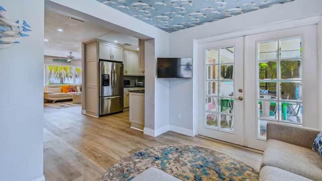 Photo of Livingroom in South Pinellas Community Council