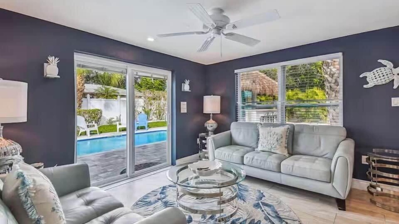 Photo of Livingroom in South Pinellas Community Council