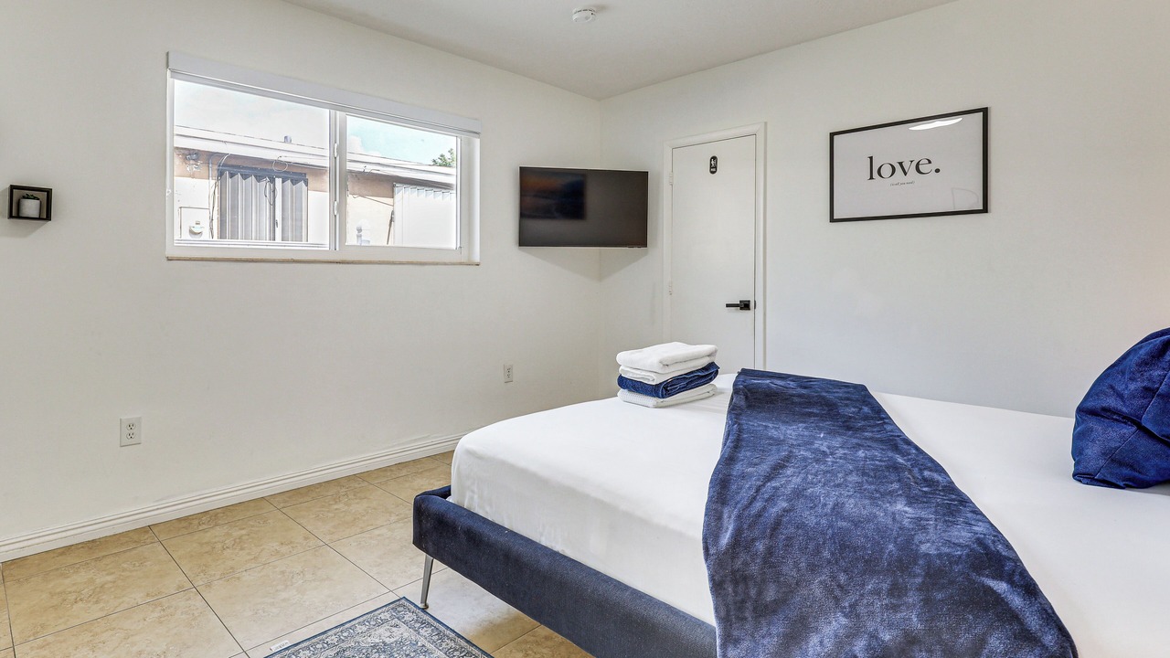 Photo of Bedroom in Miramar