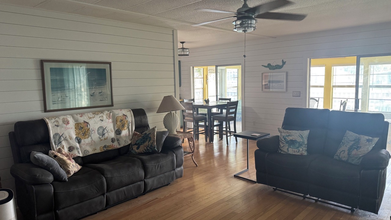Photo of Livingroom in Crawfordville