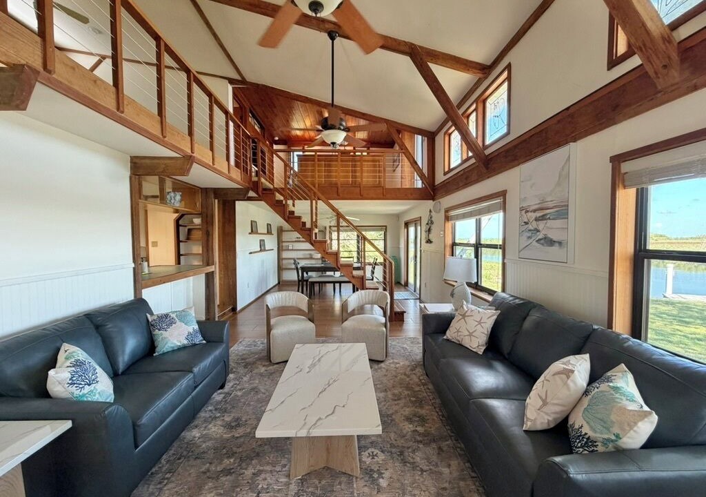 Photo of Livingroom in Spring Hill