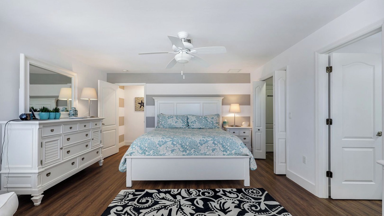Photo of Bedroom in Naples