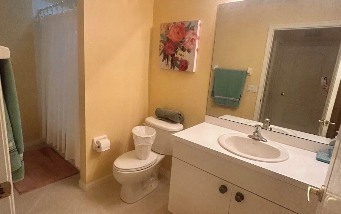 Photo of Bathroom in Naples