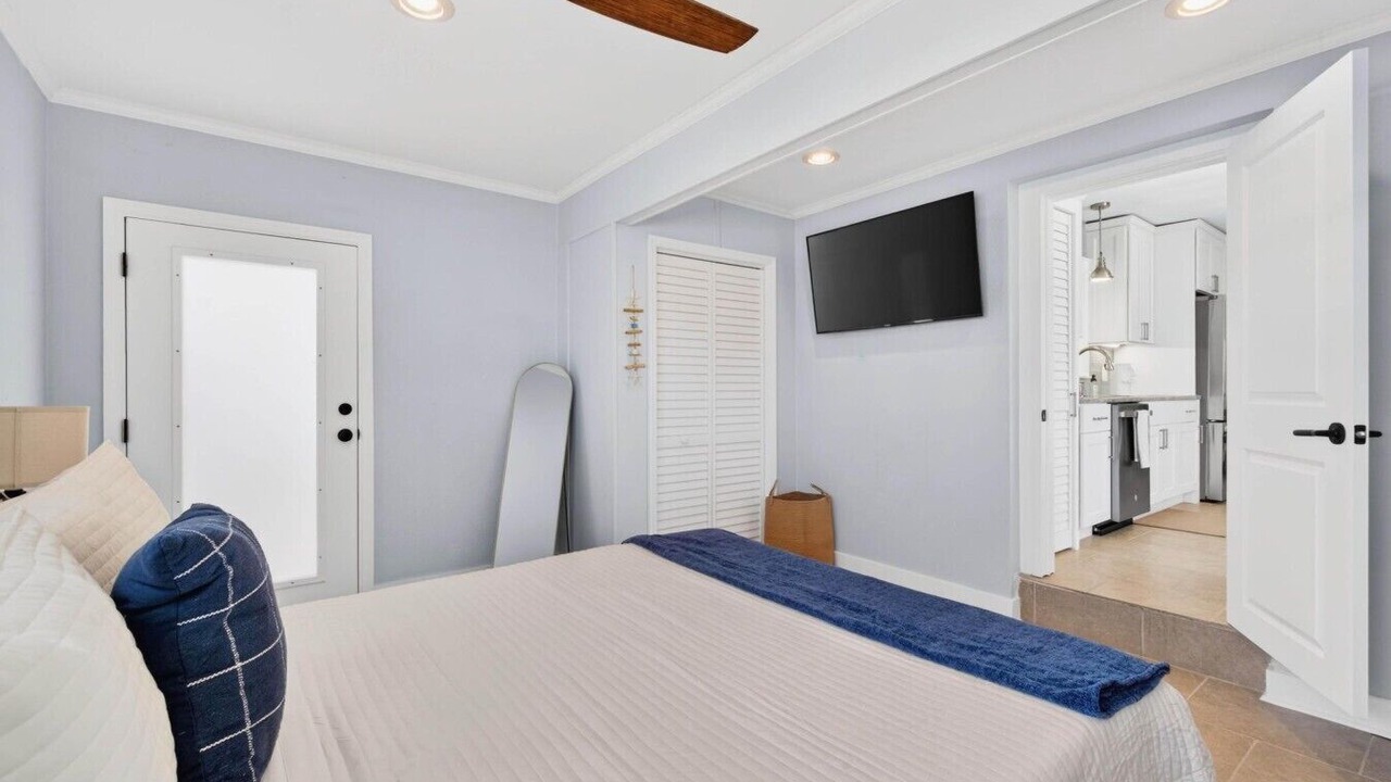 Photo of Bedroom in Redington Beach
