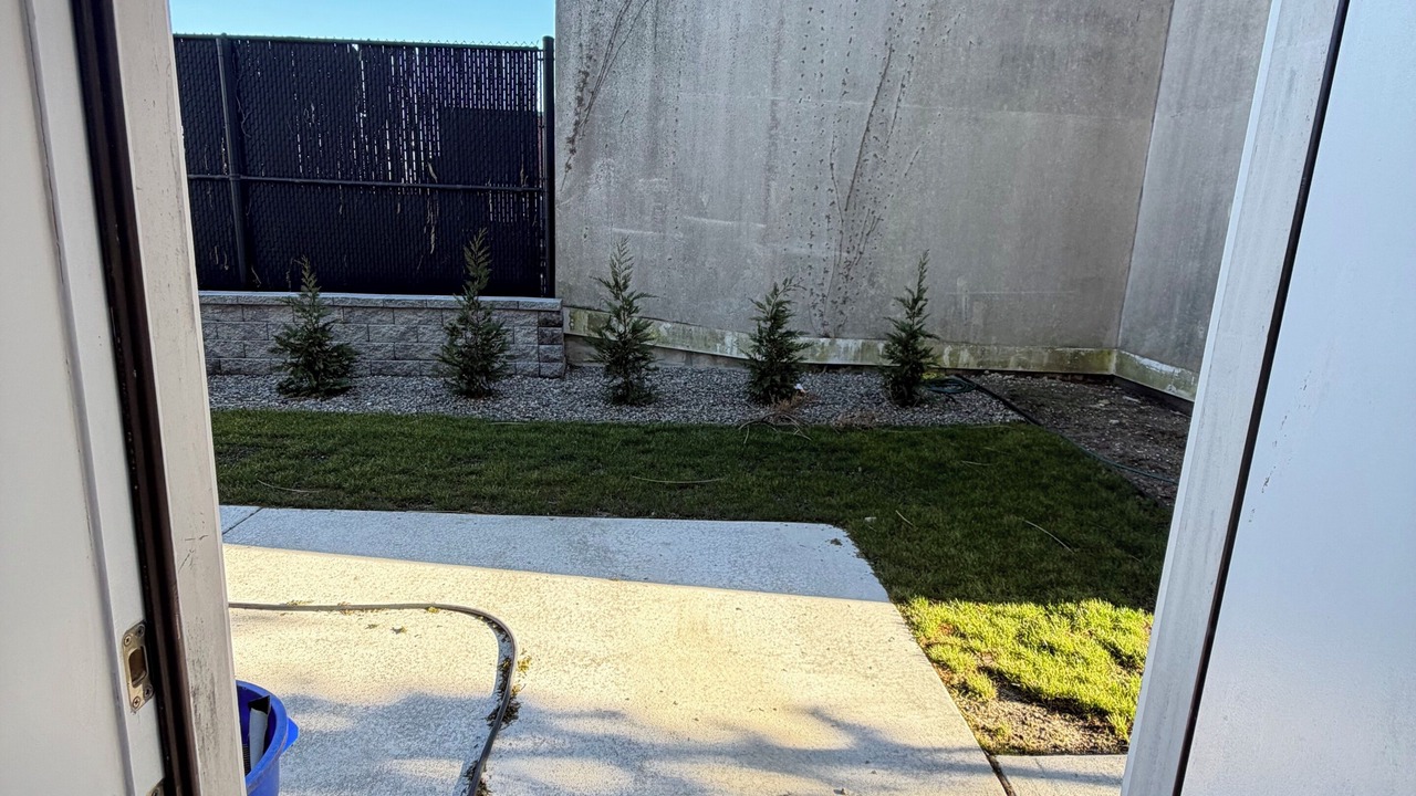 Photo of Others in St. Leonard's Tract