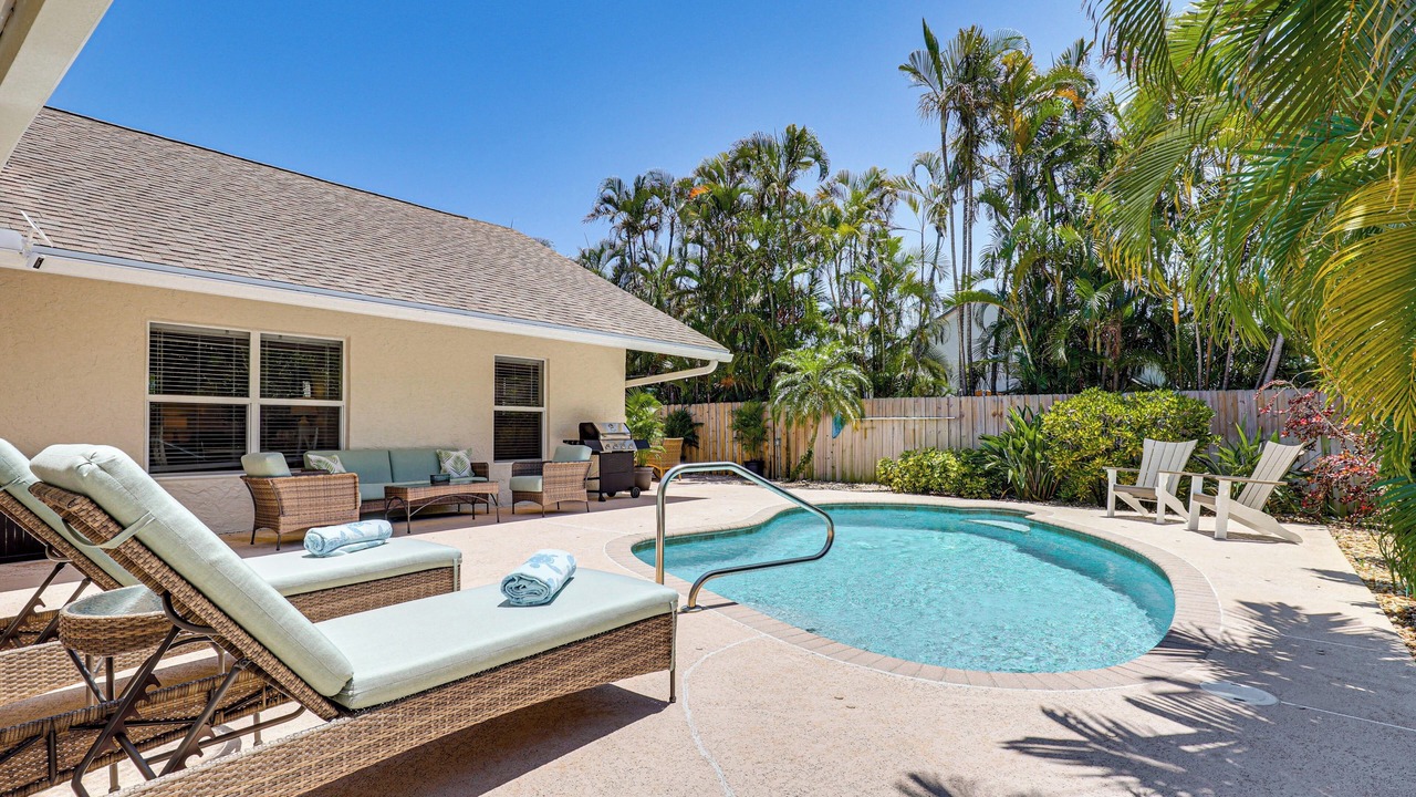 Photo of Outdoor in Tropic Palms