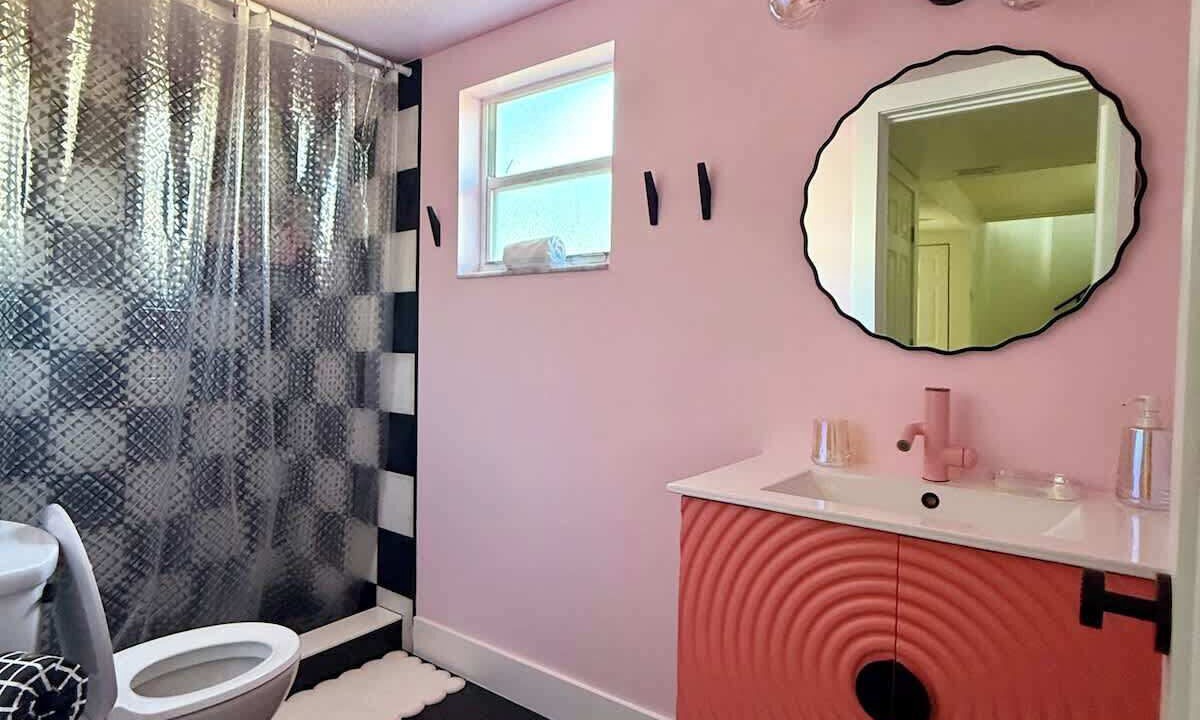 Photo of Bathroom in Horton Shores
