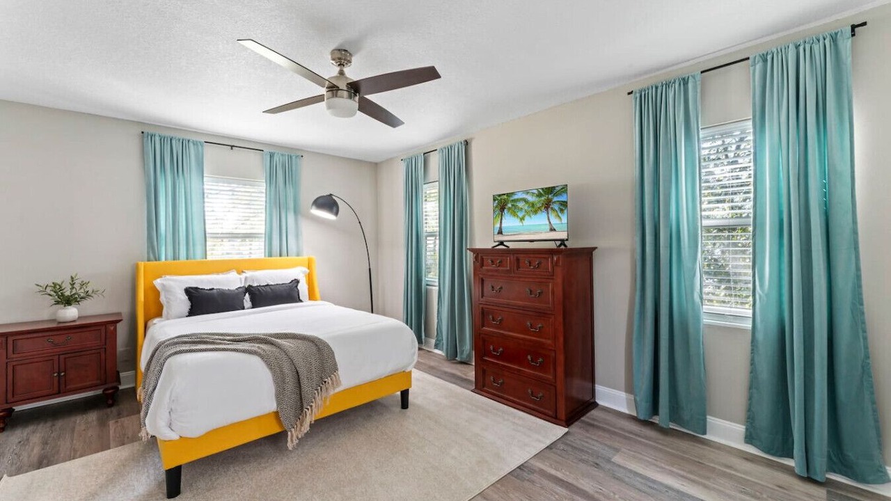 Photo of Bedroom in Murray Hill