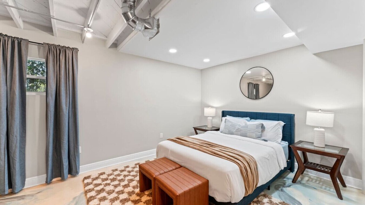 Photo of Bedroom in Murray Hill