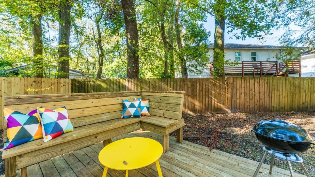 Photo of Patio Balcony in Murray Hill