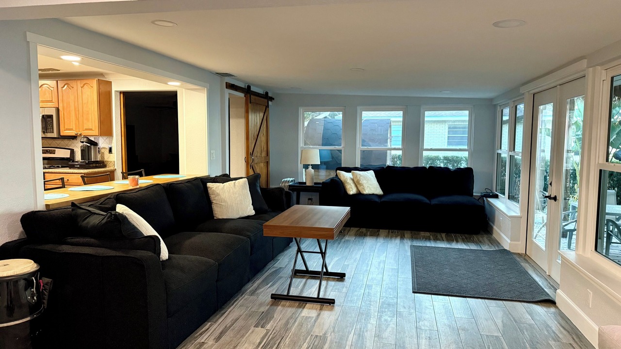 Photo of Livingroom in Highland