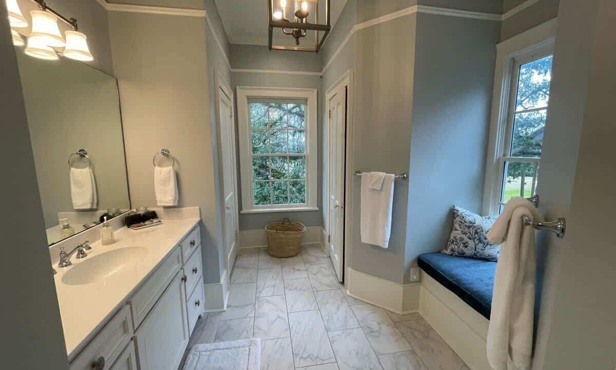 Photo of Bathroom in Jeffersonville