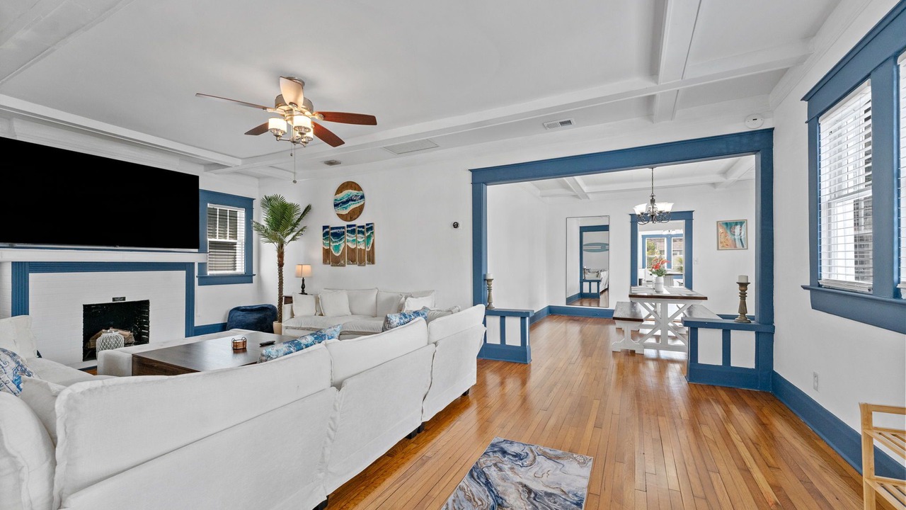 Photo of Livingroom in SoHo