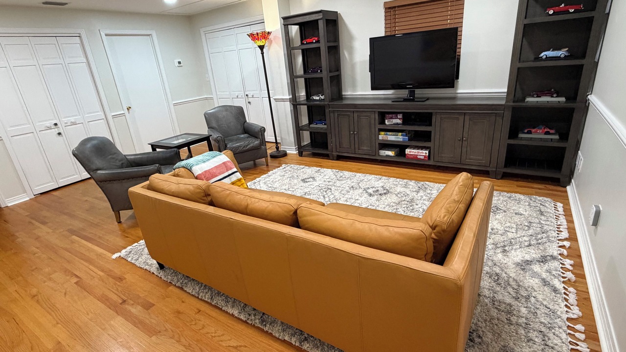 Photo of Livingroom in Bay Crest Park