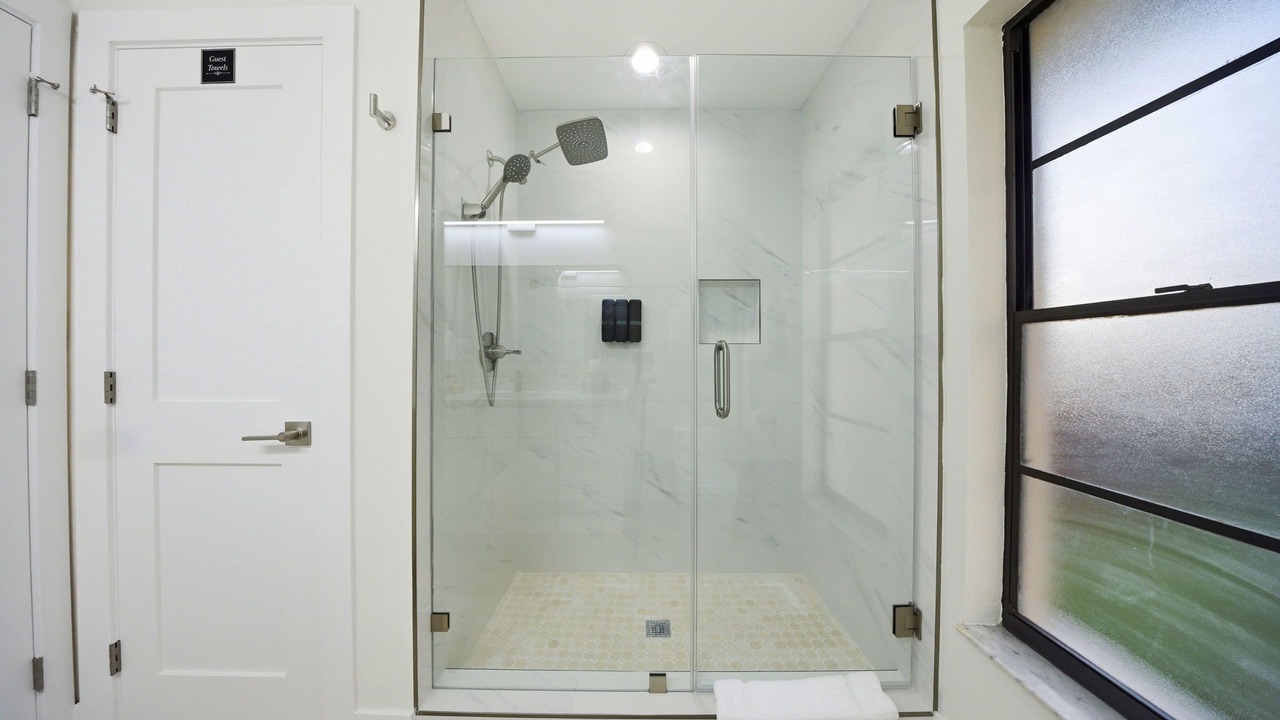 Photo of Bathroom in Lake Magdalene