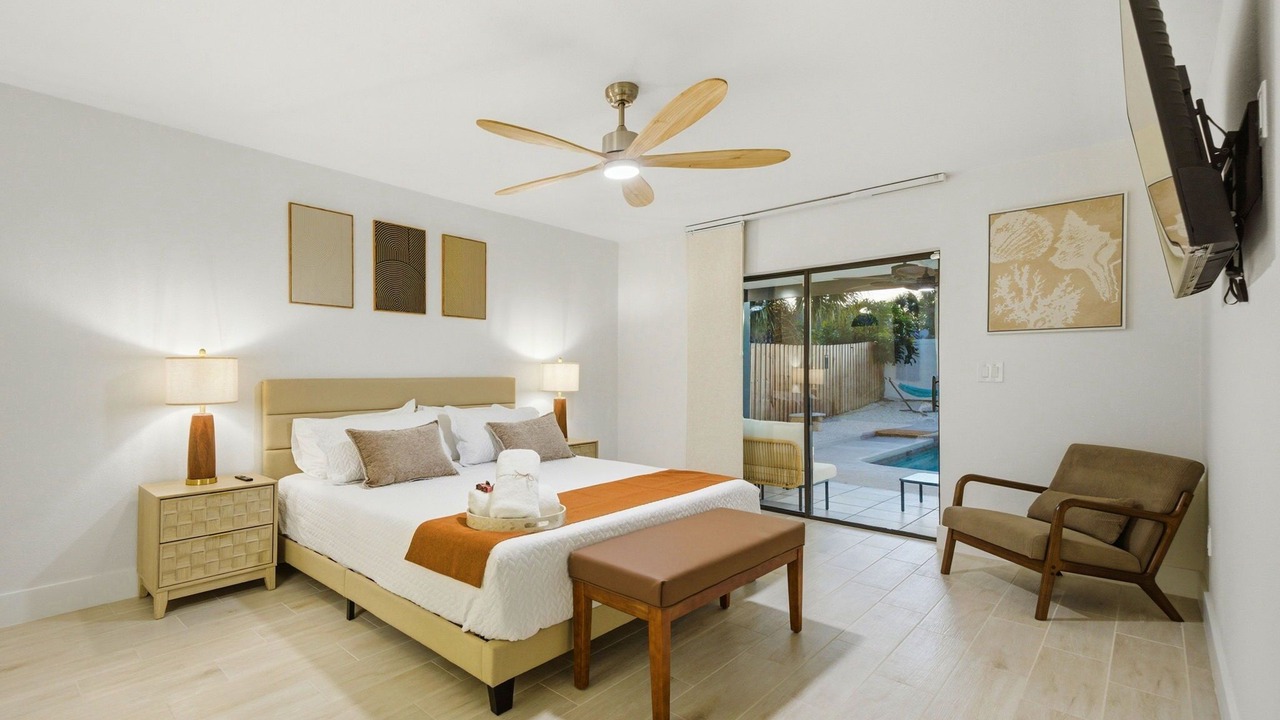 Photo of Bedroom in Lake Magdalene