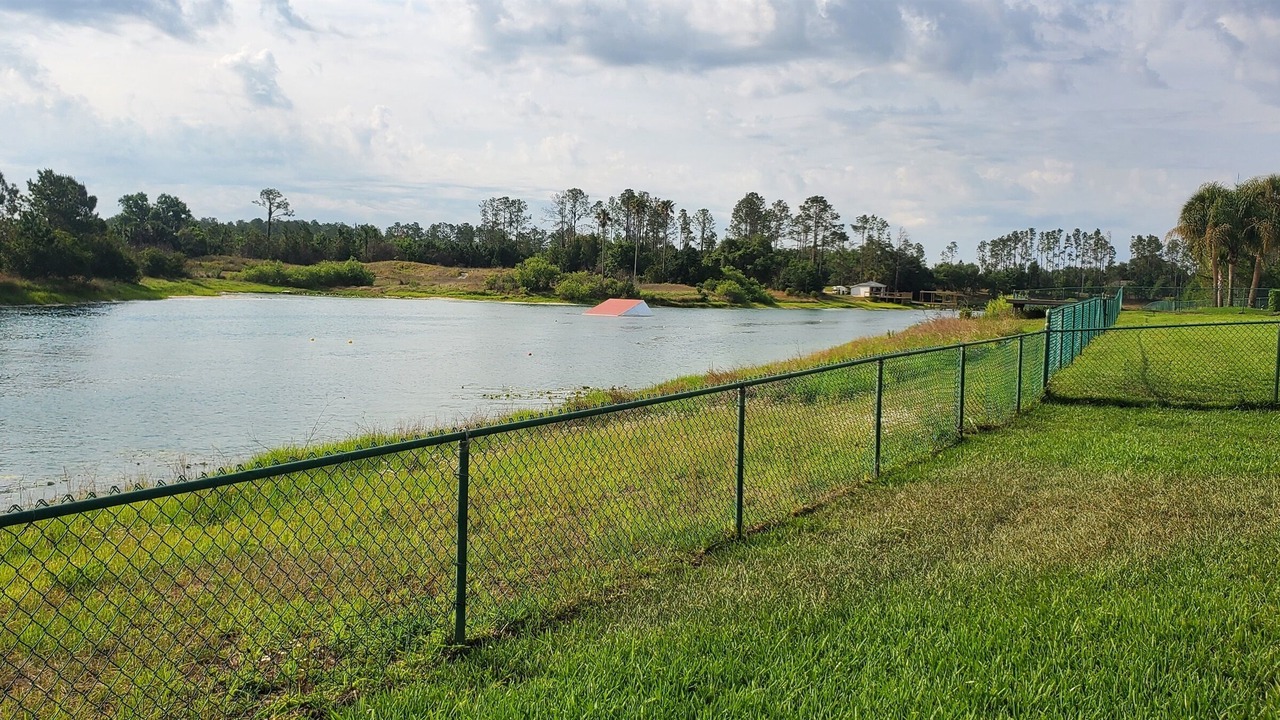 Photo of Outdoor in Groveland