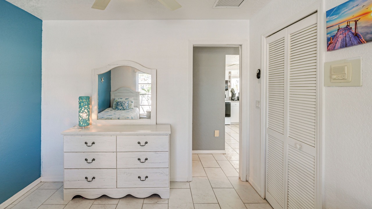 Photo of Bedroom in Edgewater