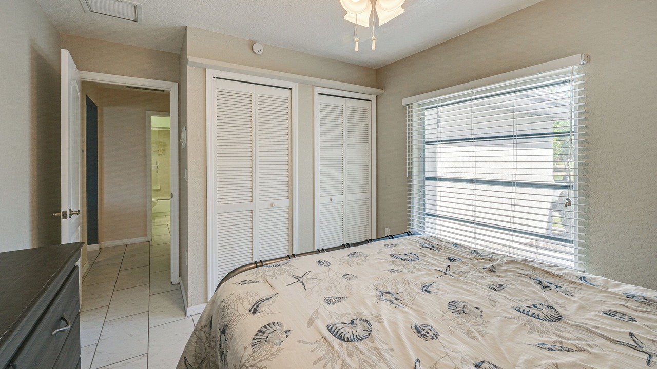 Photo of Bedroom in Edgewater