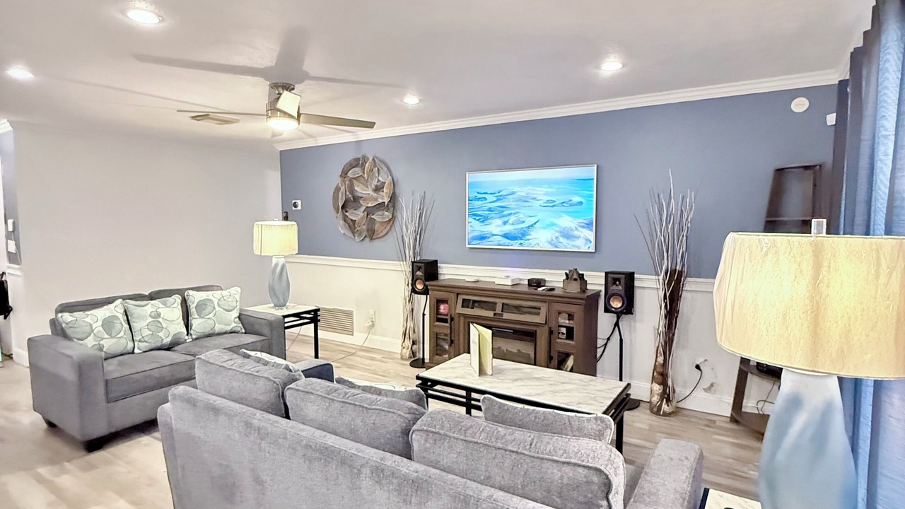 Photo of Bedroom in Goldenrod