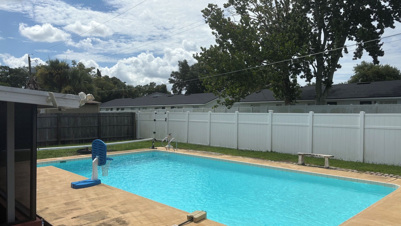 Photo of Outdoor in Goldenrod