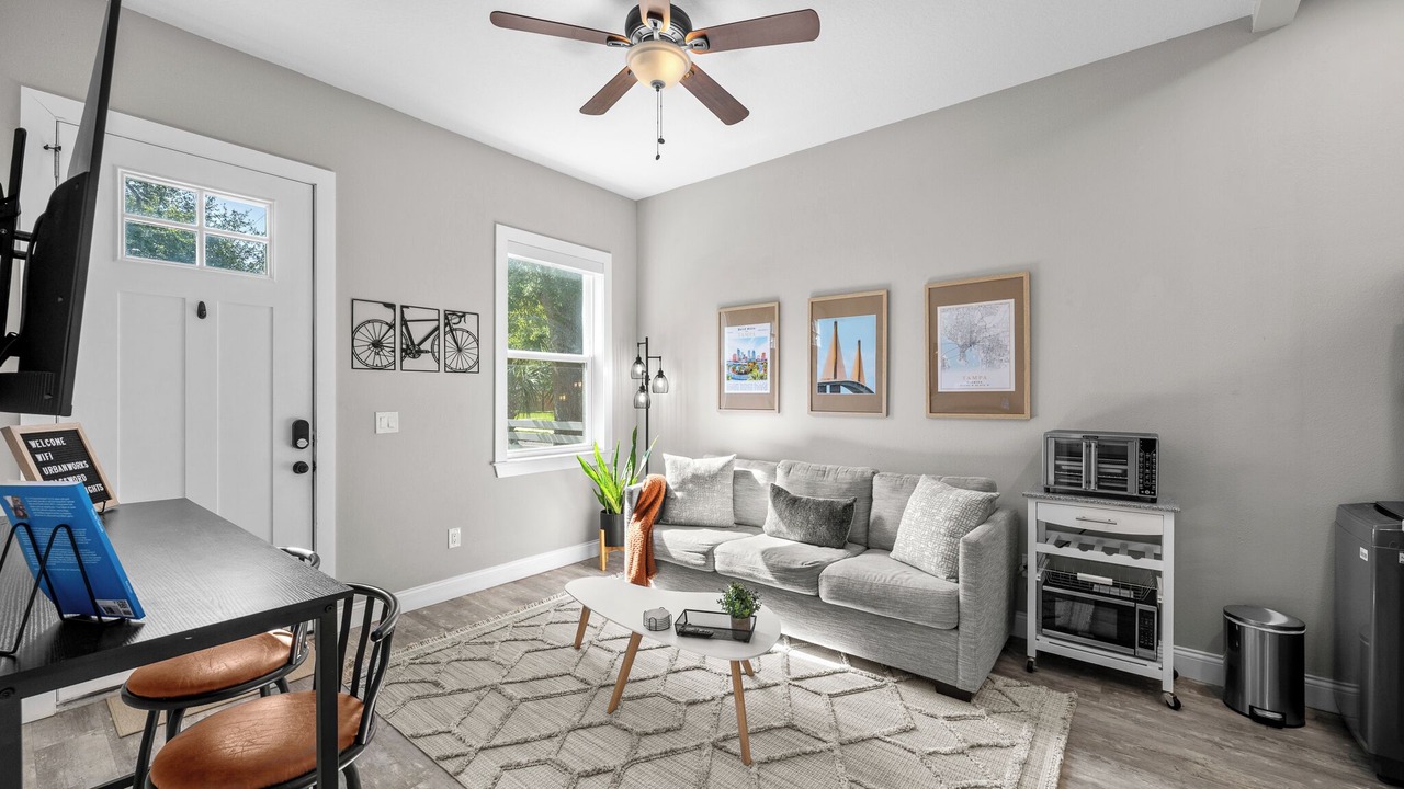 Photo of Livingroom in Riverside Heights