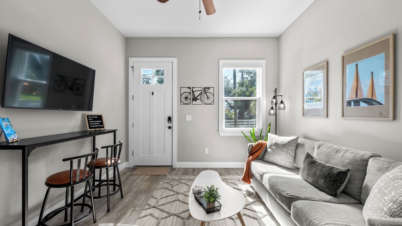 Photo of Livingroom in Riverside Heights