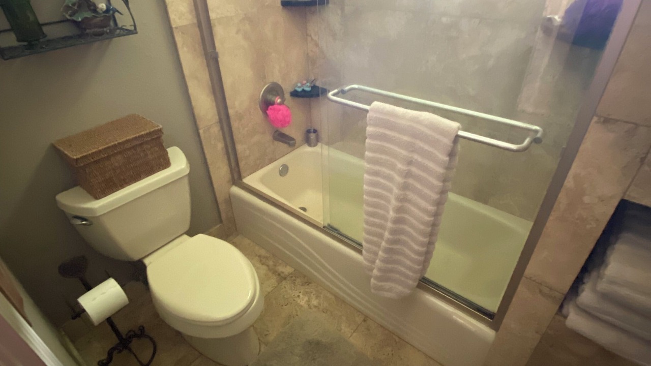 Photo of Bathroom in Candler