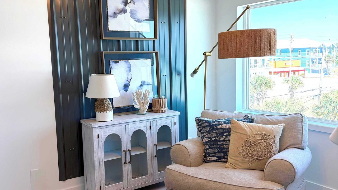 Photo of Livingroom in Bahama Beach