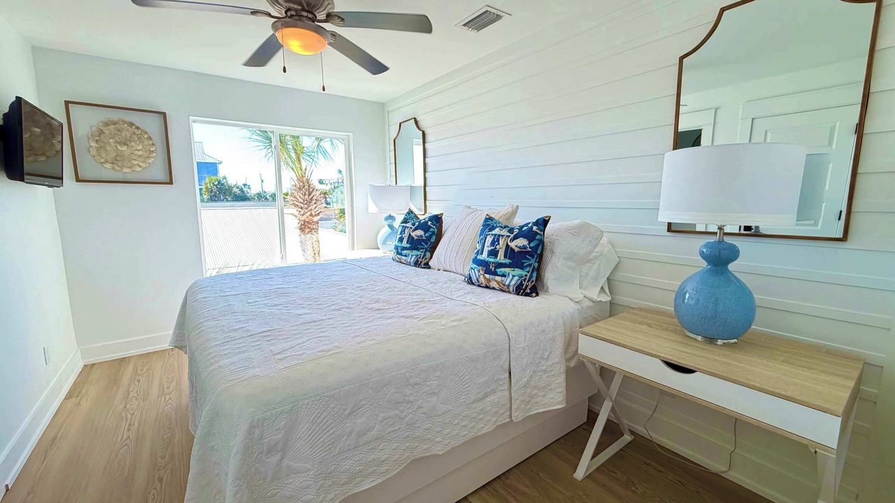 Photo of Bedroom in Bahama Beach