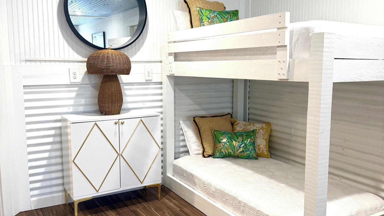 Photo of Bedroom in Bahama Beach