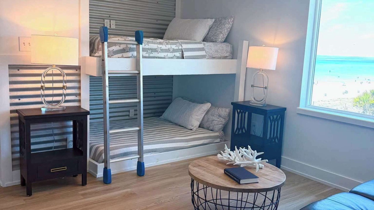 Photo of Bedroom in Bahama Beach