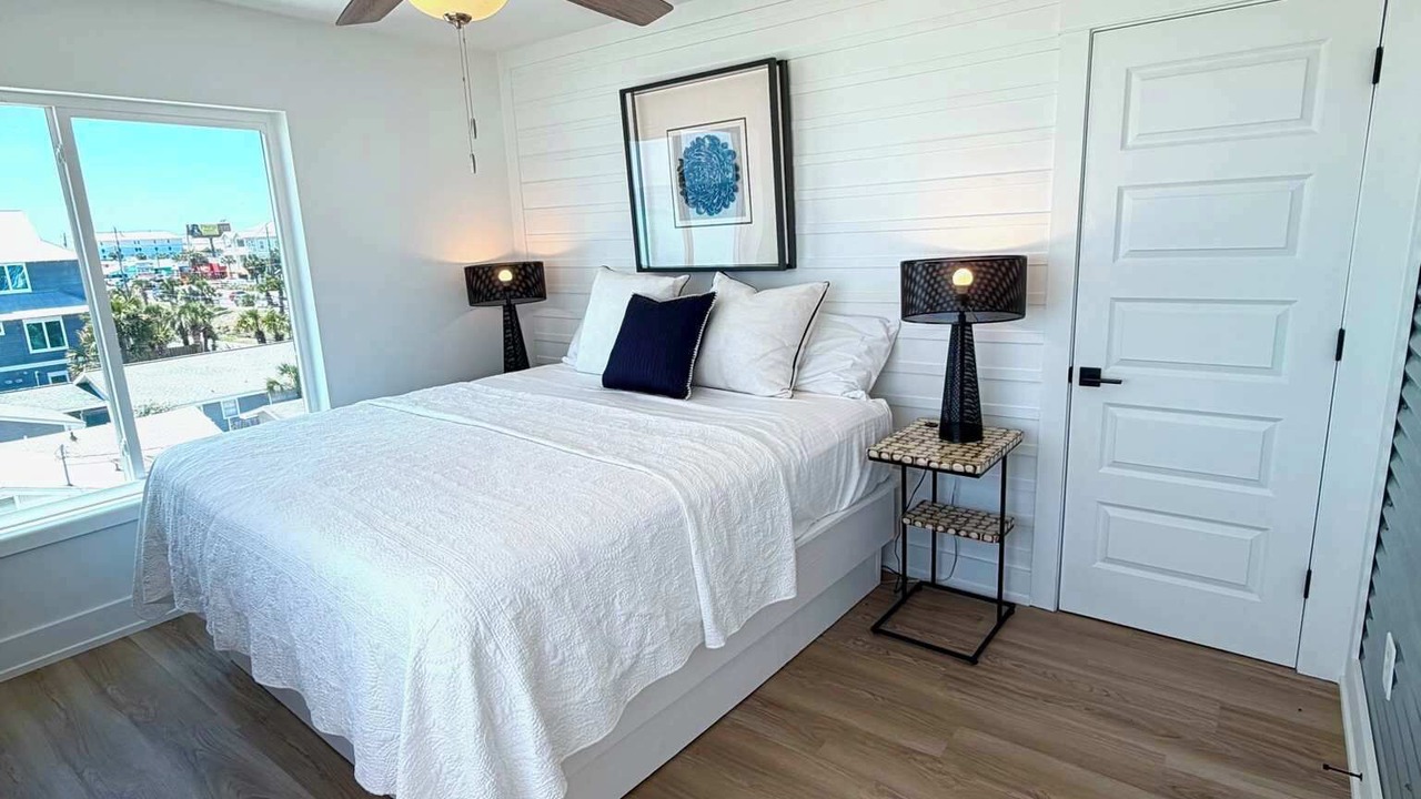 Photo of Bedroom in Bahama Beach