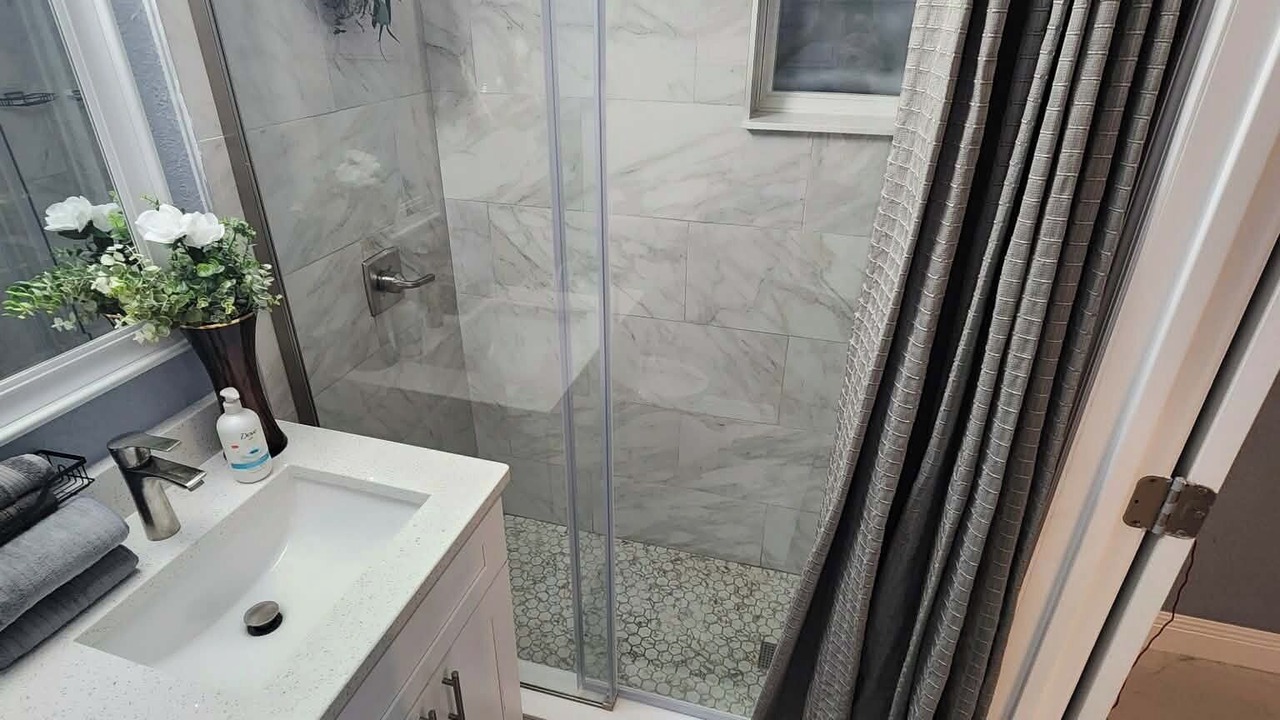 Photo of Bathroom in Signal Cove