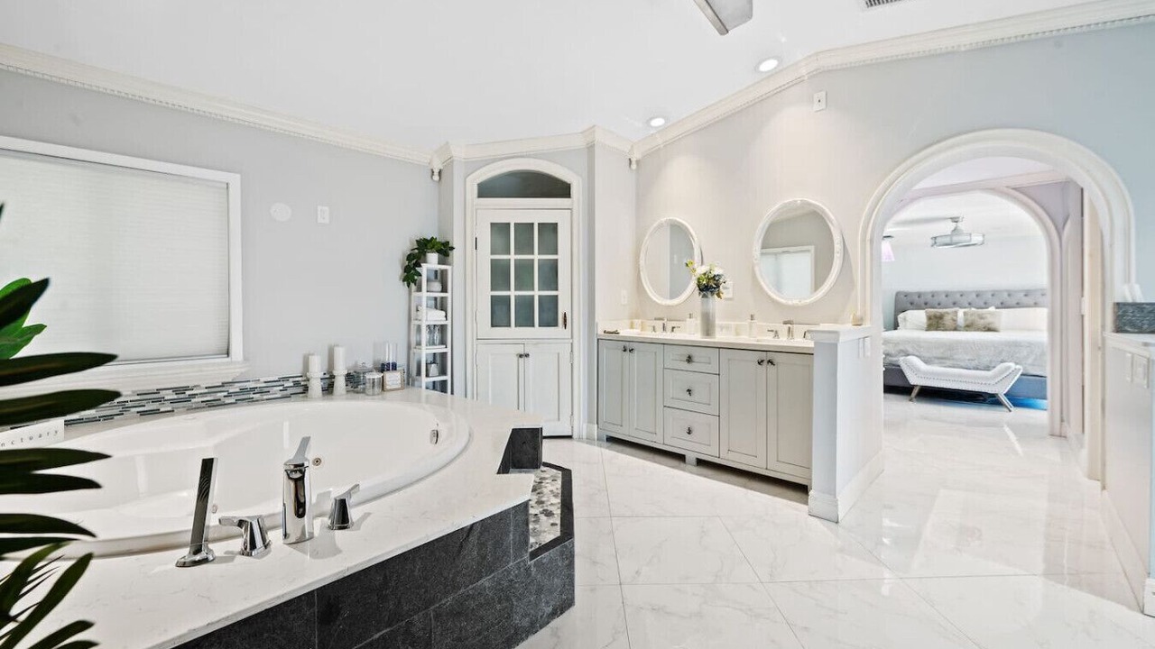 Photo of Bathroom in Survey Creek