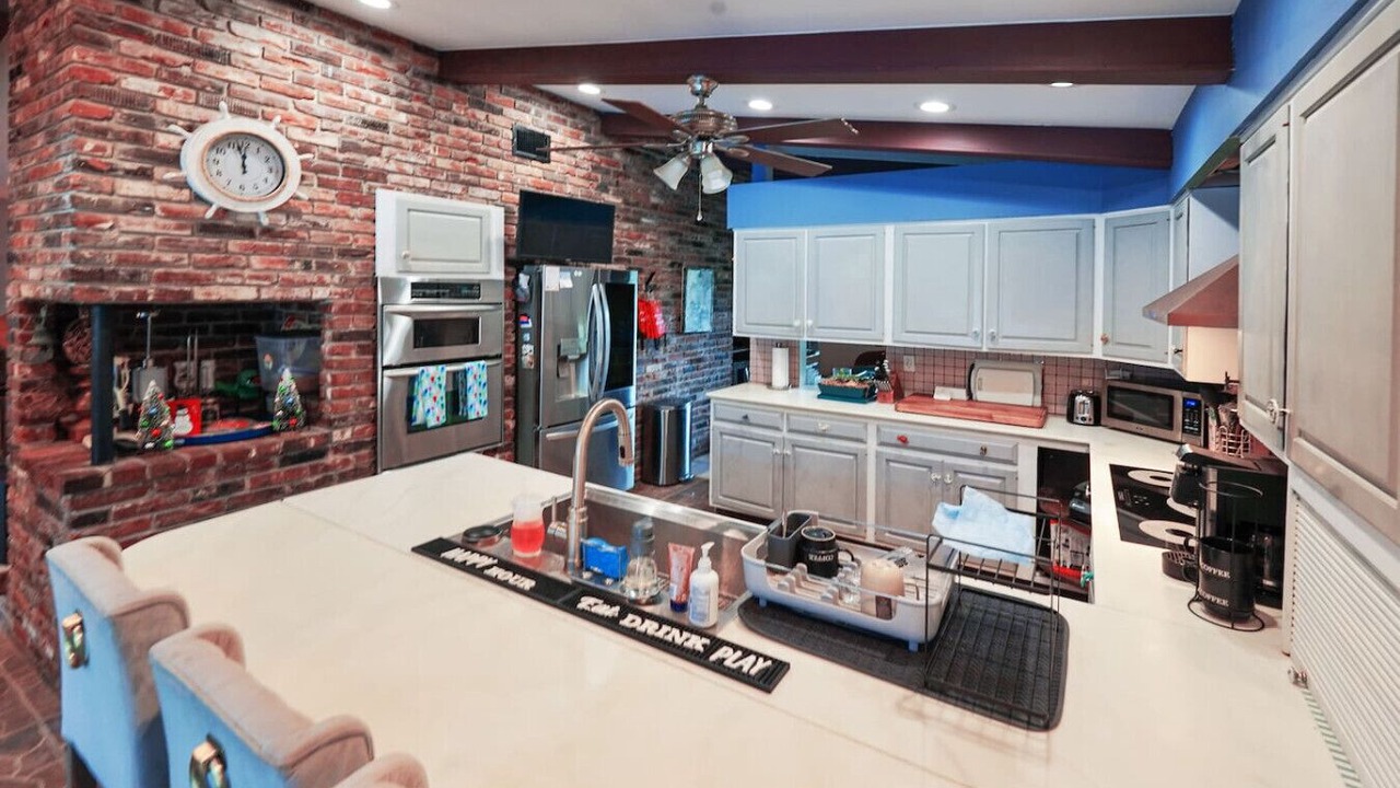 Photo of Kitchen in Survey Creek
