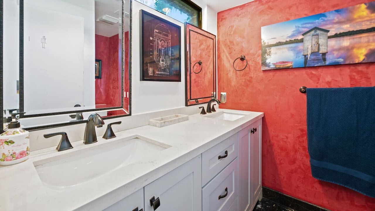 Photo of Bathroom in Survey Creek