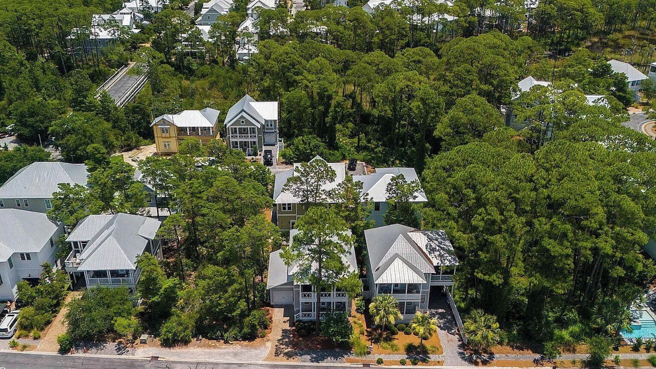 Photo of Outdoor in Lakeside at Blue Mountain Beach