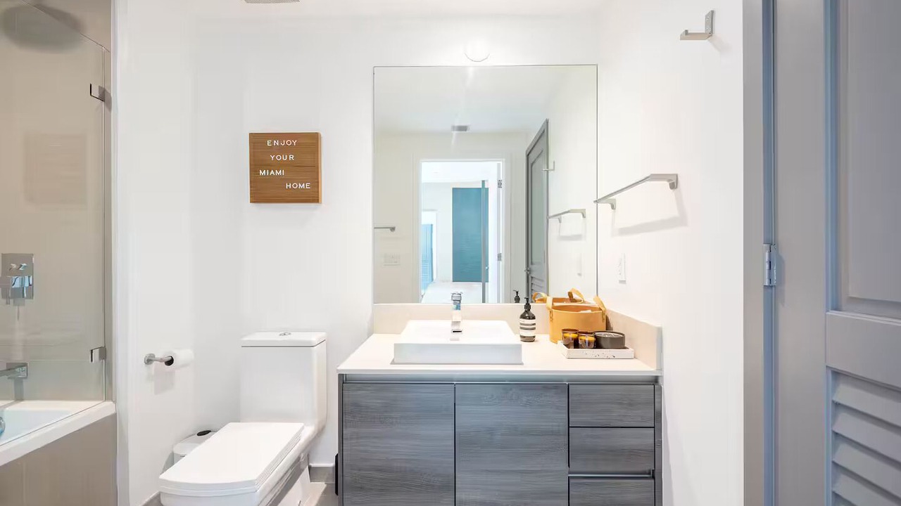 Photo of Bathroom in Brickell