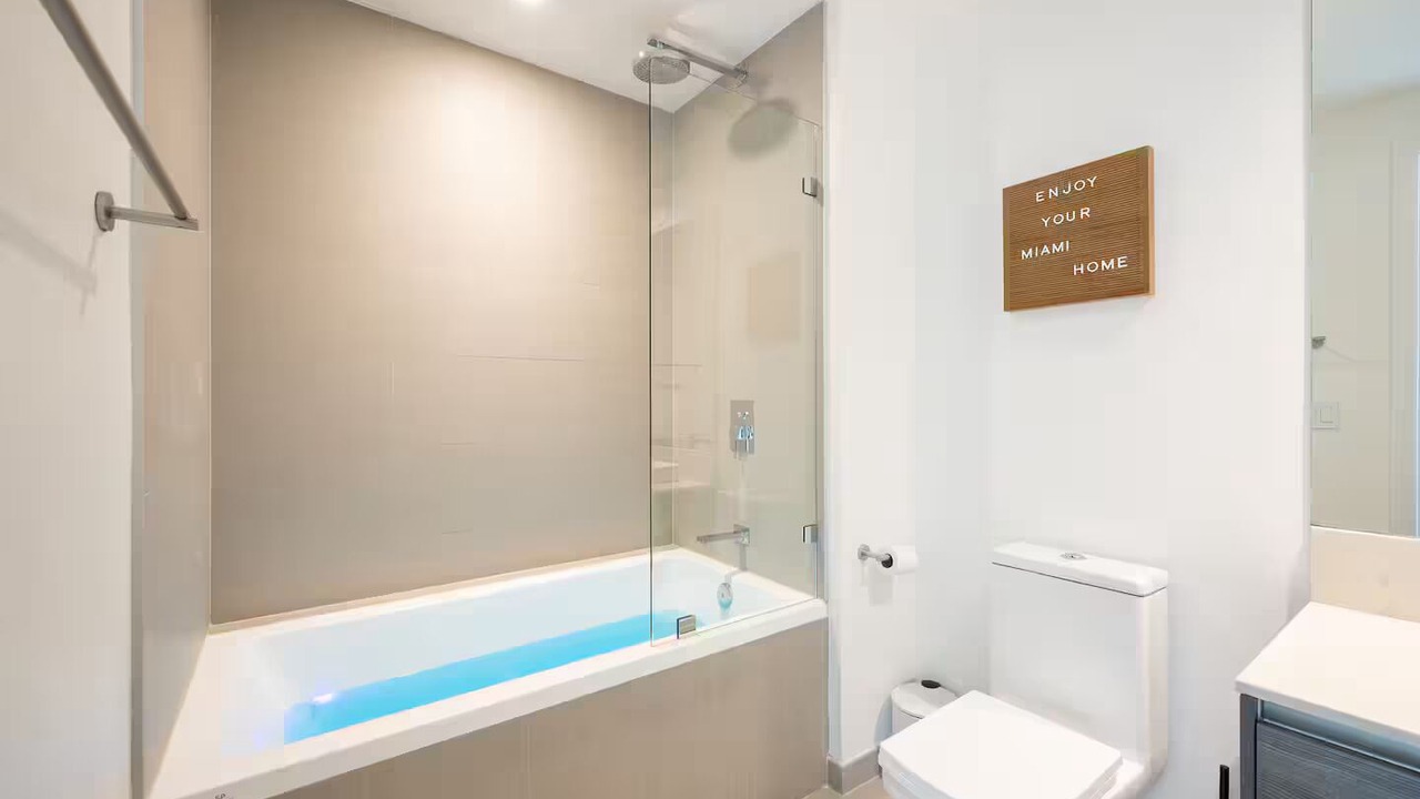 Photo of Bathroom in Brickell