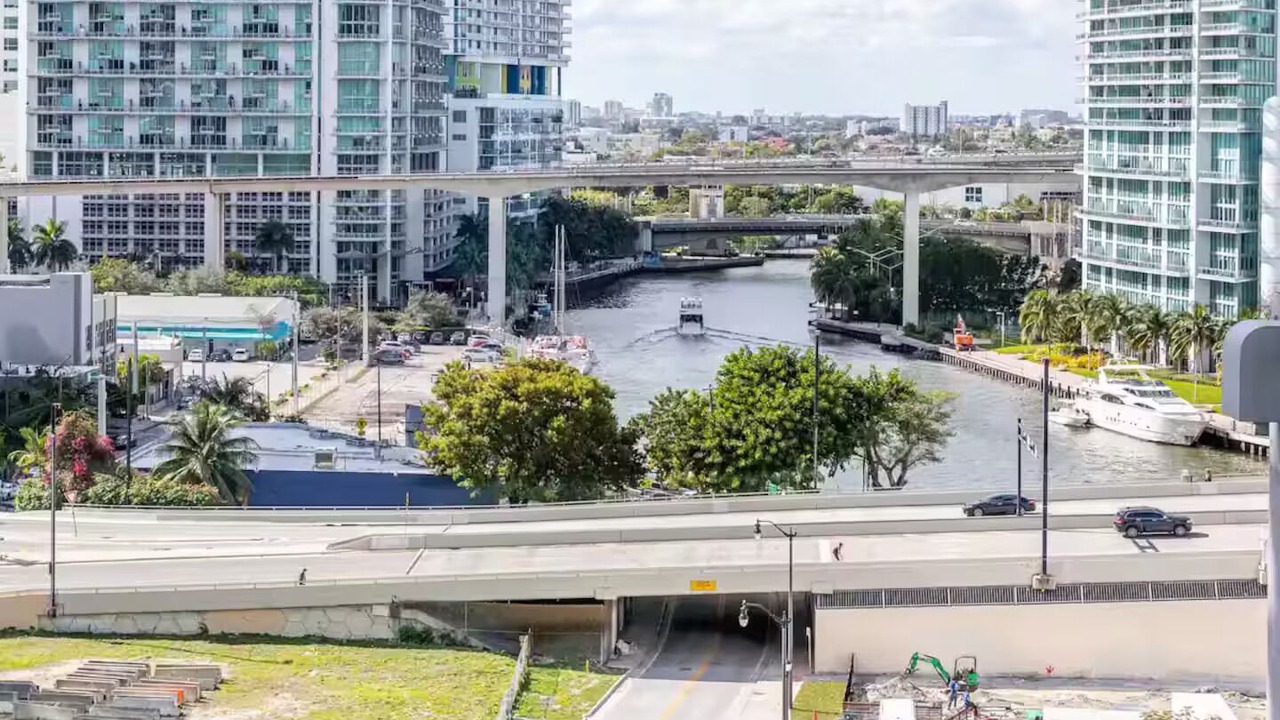 Photo of Others in Brickell